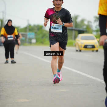 Runner Photo 2090213