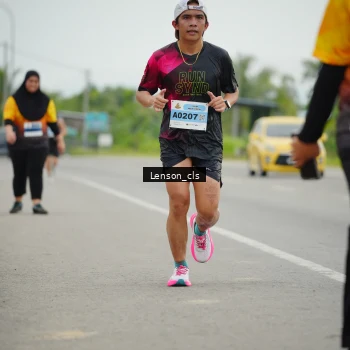 Runner Photo 2090218