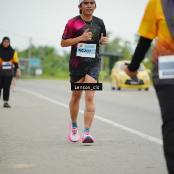 Runner Photo 2090256
