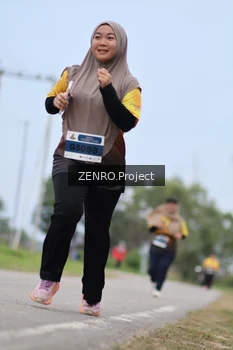 Runner Photo 2090348