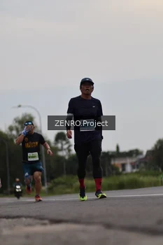 Runner Photo 2090371