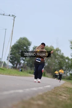 Runner Photo 2090409