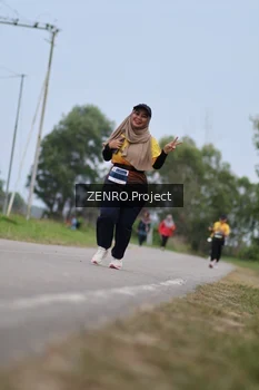 Runner Photo 2090417