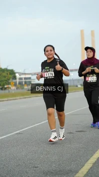 Runner Photo 2090544