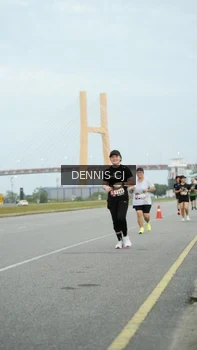 Runner Photo 2090613