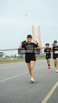 Runner Photo 2090757