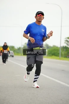 Runner Photo 2090824