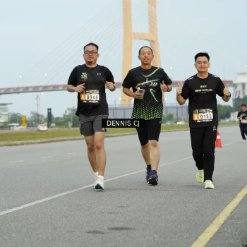 Runner Photo 2090897