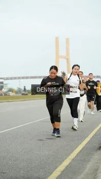 Runner Photo 2091874