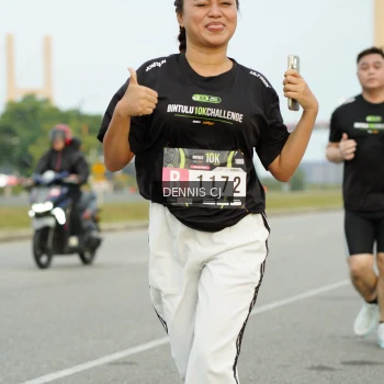 Runner Photo 2091953