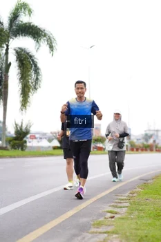 Runner Photo 2092311