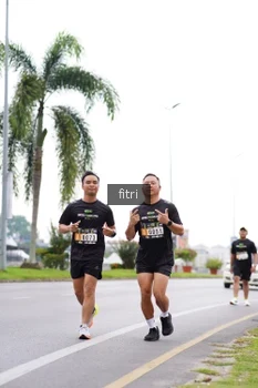 Runner Photo 2092352