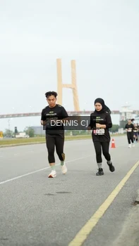 Runner Photo 2092416