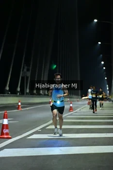 Runner Photo 2093072