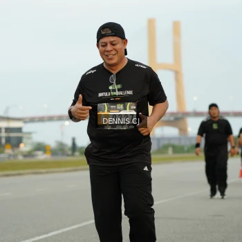 Runner Photo 2093236