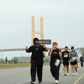 Runner Photo 2093246