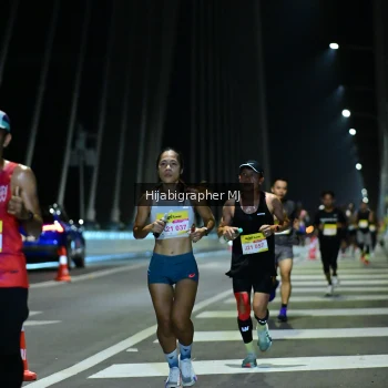 Runner Photo 2093426