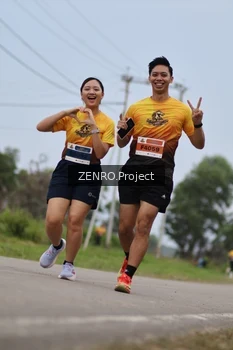 Runner Photo 2093456