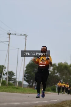 Runner Photo 2093515
