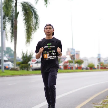 Runner Photo 2093548