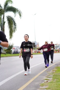 Runner Photo 2093636