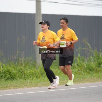 Runner Photo 2093641