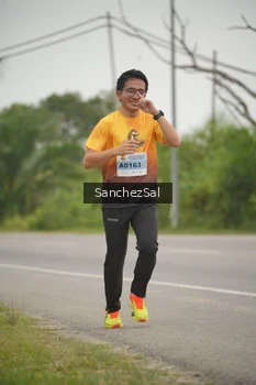 Runner Photo 2093815