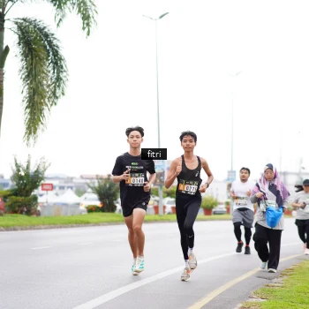 Runner Photo 2093821