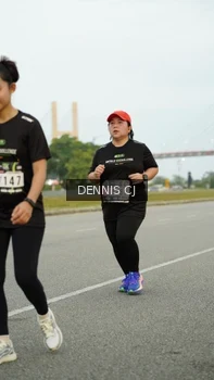 Runner Photo 2093876