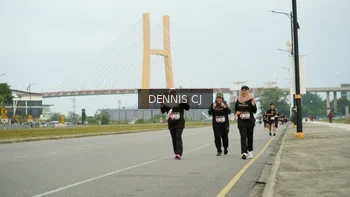 Runner Photo 2093920
