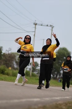 Runner Photo 2093983