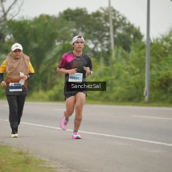 Runner Photo 2094361