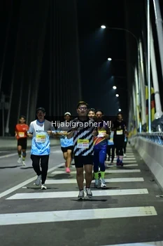 Runner Photo 2094877
