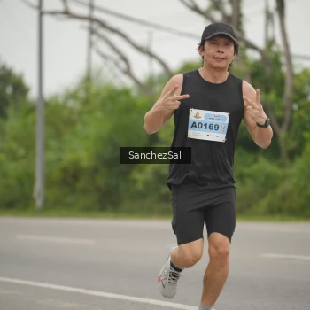 Runner Photo 2094985