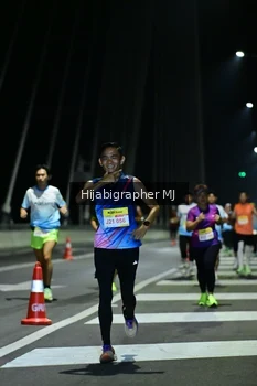 Runner Photo 2095236