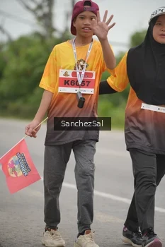 Runner Photo 2095403