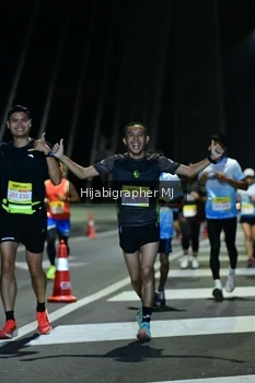 Runner Photo 2095511
