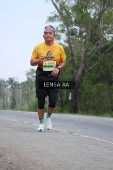 Runner Photo 2095555