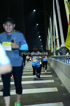 Runner Photo 2095649