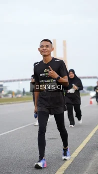 Runner Photo 2095856