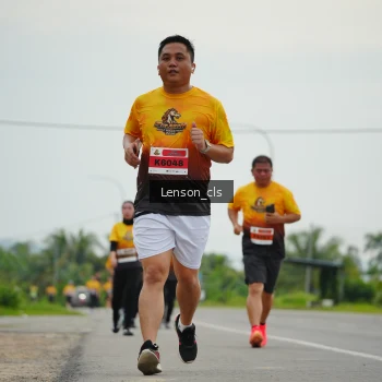 Runner Photo 2095880