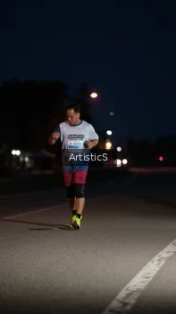 Runner Photo 2095940