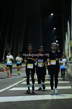 Runner Photo 2095987