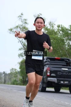 Runner Photo 2096120