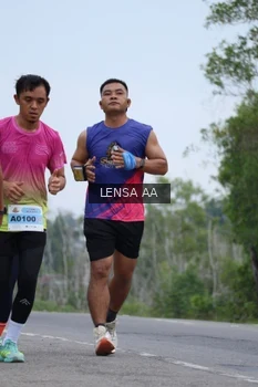 Runner Photo 2096217