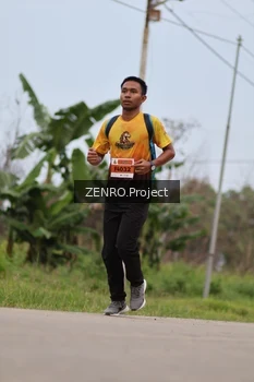 Runner Photo 2096389