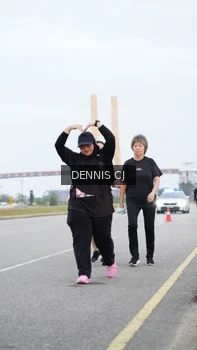 Runner Photo 2096546