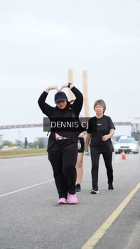 Runner Photo 2096553