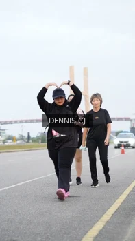 Runner Photo 2096560