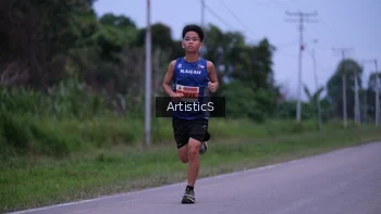 Runner Photo 2096680